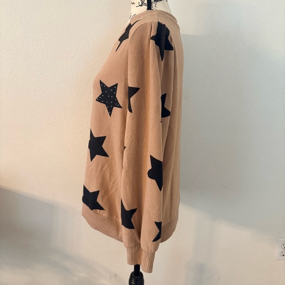 Star Patterned Tan Sweater Love+Luxe Large - Picture 3 of 10